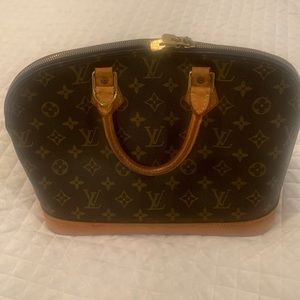 Louis Vuitton Alma pm